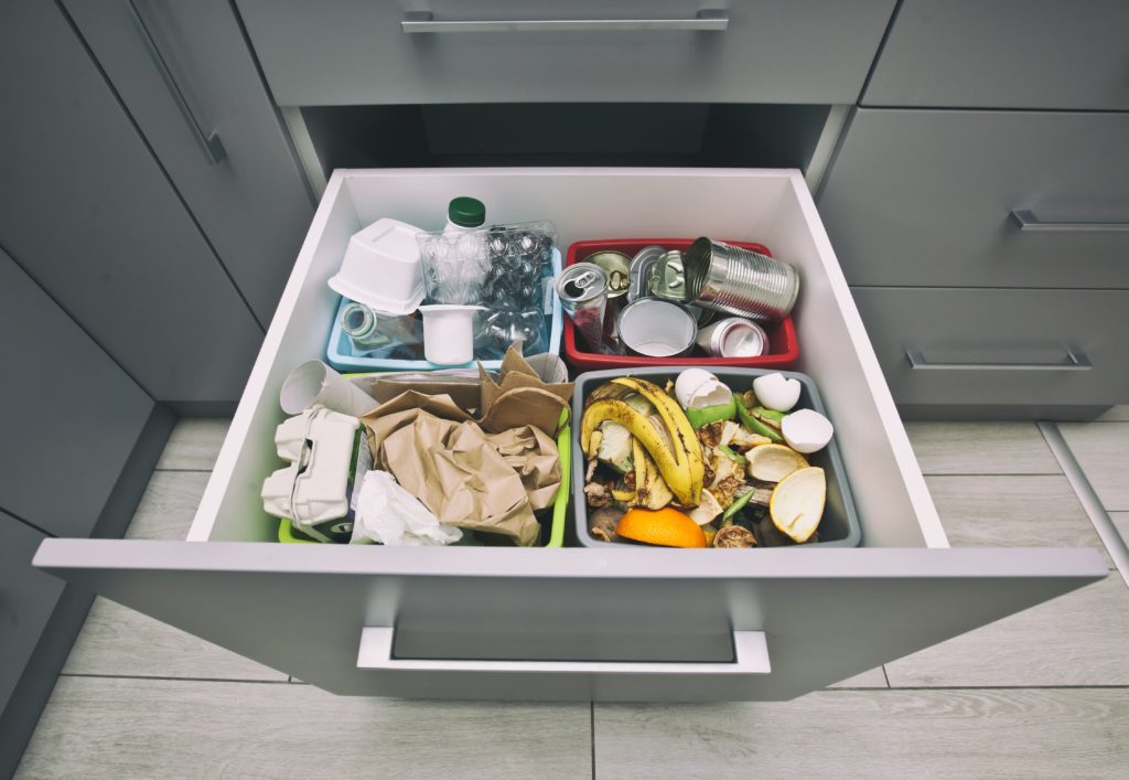 Descubre los 10 lugares más sucios de tu casa, cubo de basura